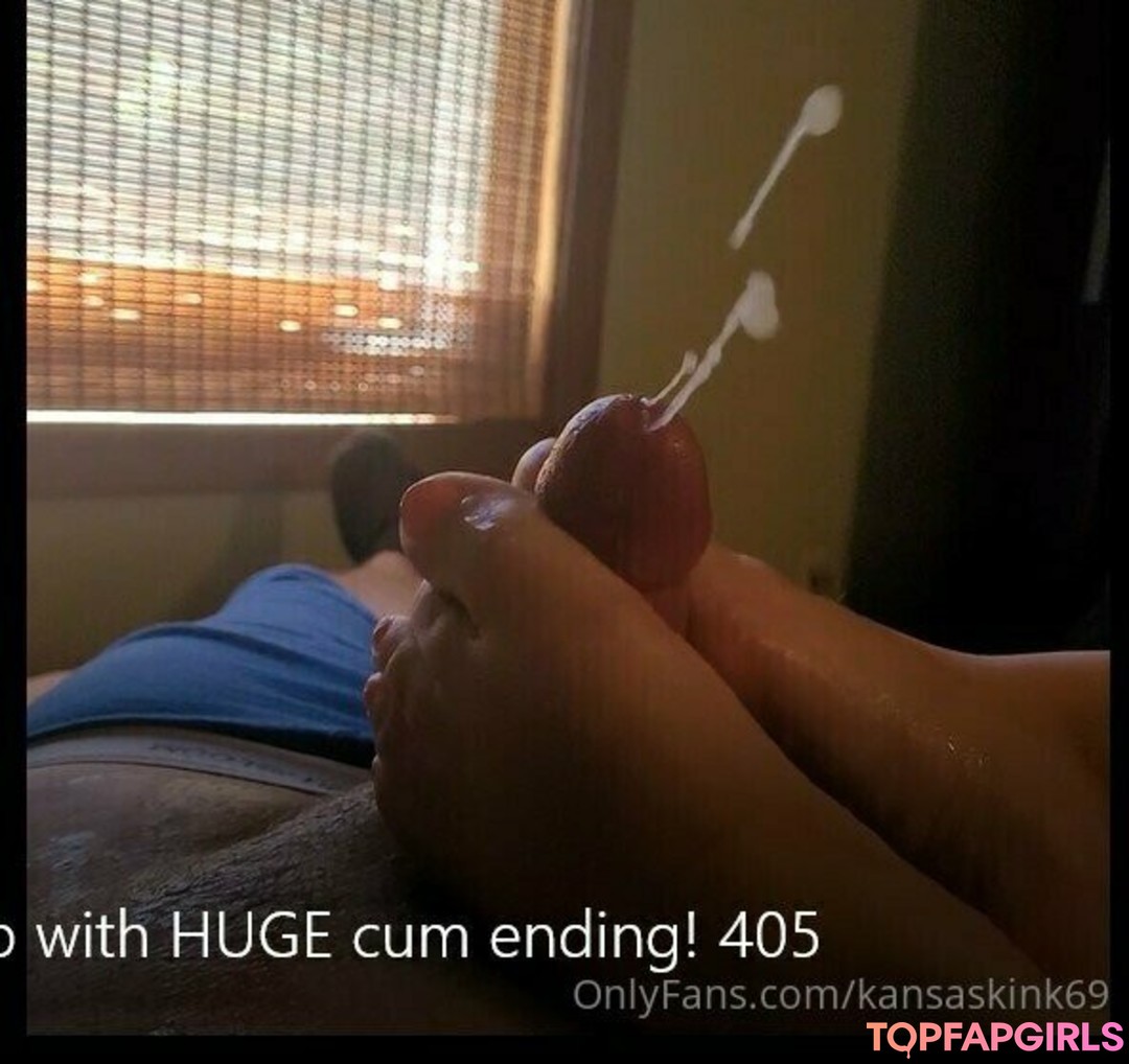 Foto desnuda filtrada de OnlyFans de Kansaskink69 #58 Foto desnuda filtrada de OnlyFans de Kansaskink69 #58