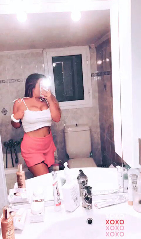 Foto desnuda filtrada de OnlyFans de Tatiana Gianacopoulos