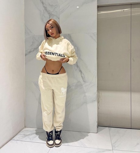 Foto desnuda filtrada de OnlyFans de Nika Higashionna