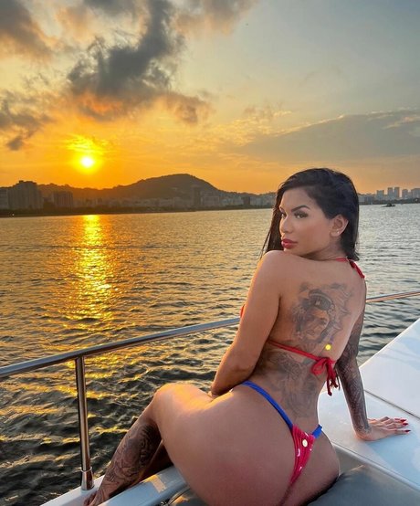 Foto desnuda filtrada de OnlyFans de Clara Batista