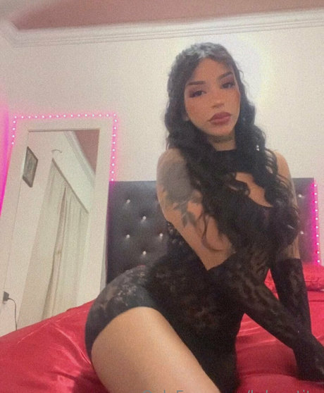Foto desnuda filtrada de OnlyFans de Krlypetite