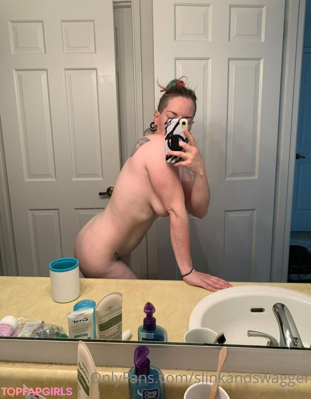 Foto desnuda filtrada de OnlyFans de Slinkandswagger #11 Foto desnuda filtrada de OnlyFans de Slinkandswagger #11