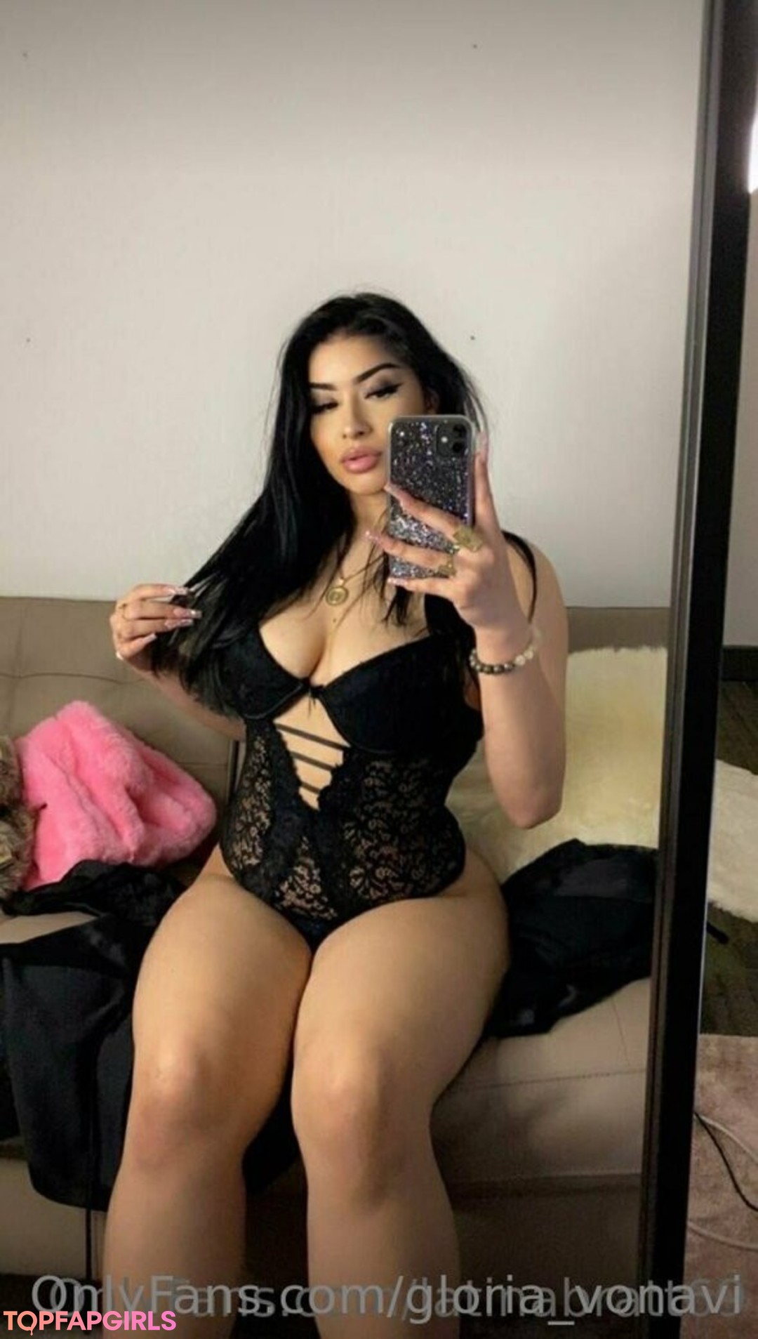 Foto desnuda filtrada de OnlyFans de Gloriavonavi #26 Foto desnuda filtrada de OnlyFans de Gloriavonavi #26