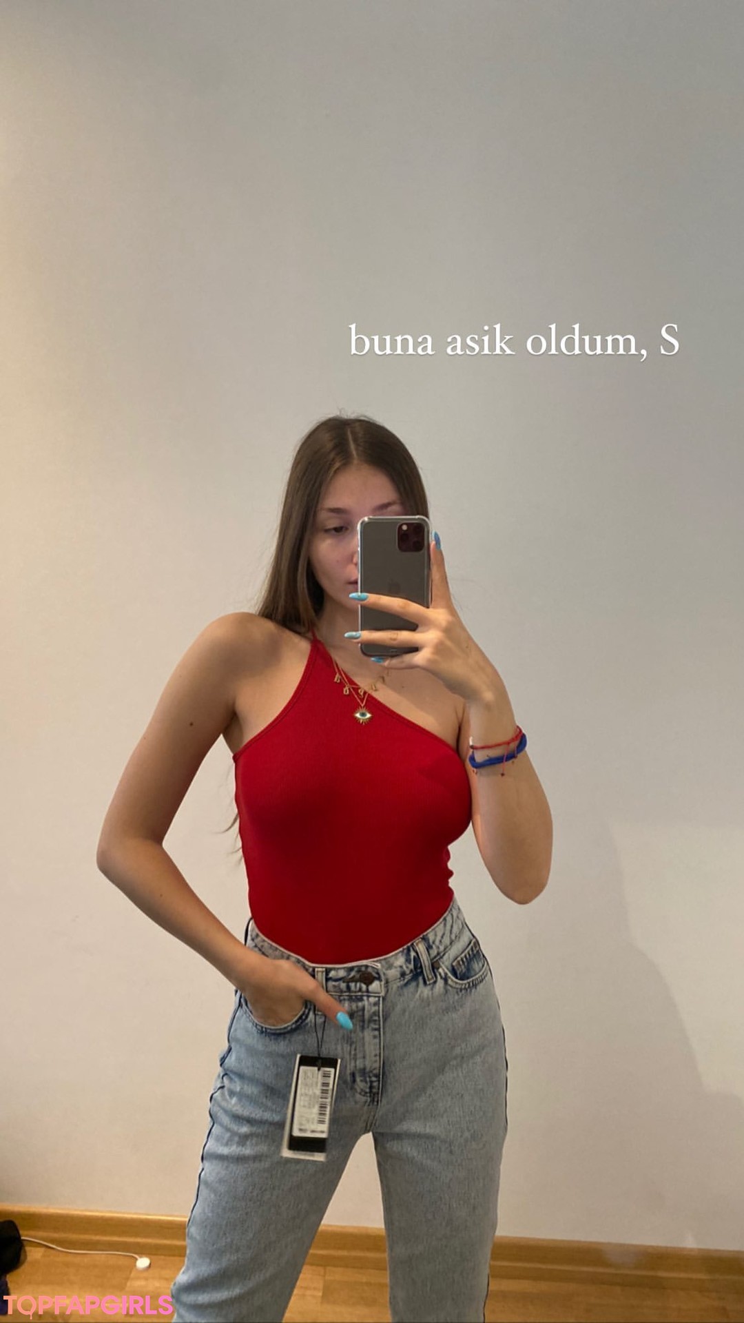Foto desnuda filtrada de OnlyFans de Ilayda Akdogan #105 Foto desnuda filtrada de OnlyFans de Ilayda Akdogan #105