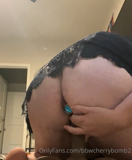 Foto desnuda filtrada de OnlyFans de Bbwcherrybomb2