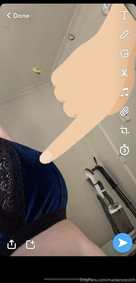 Foto desnuda filtrada de OnlyFans de Mackenziestith