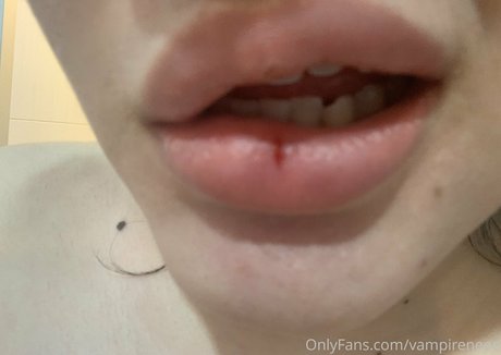 Vampireneee
