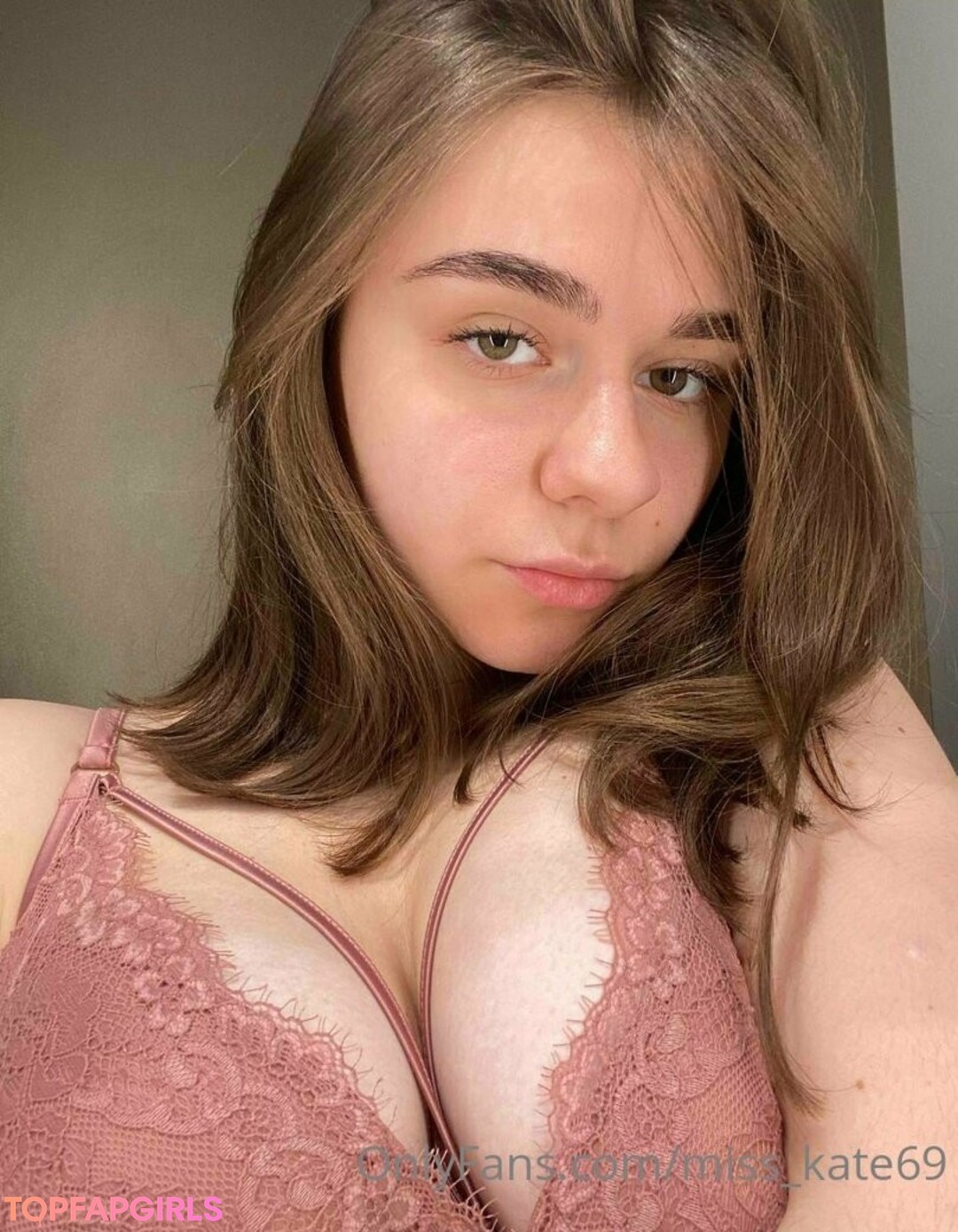 Foto desnuda filtrada de OnlyFans de Misskate69 #13 Foto desnuda filtrada de OnlyFans de Misskate69 #13