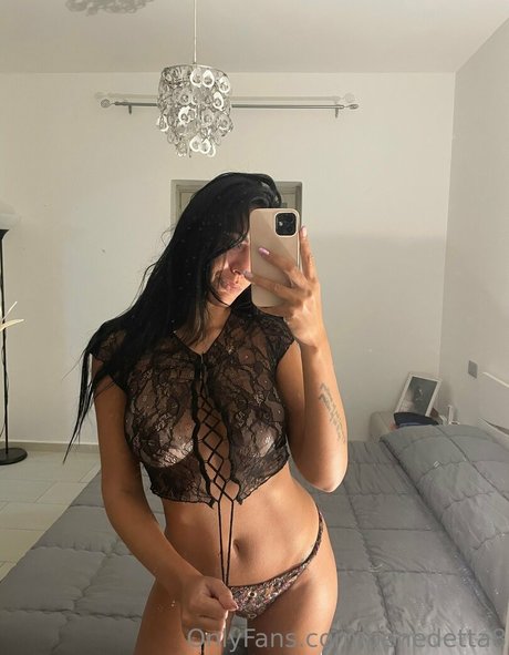 Foto desnuda filtrada de OnlyFans de Benedetta
