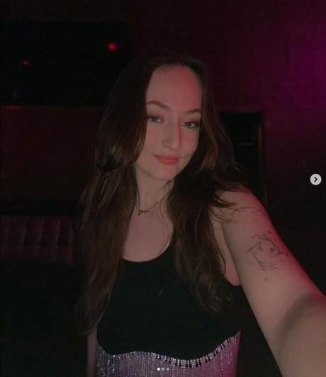 Foto desnuda filtrada de OnlyFans de Ella Maria