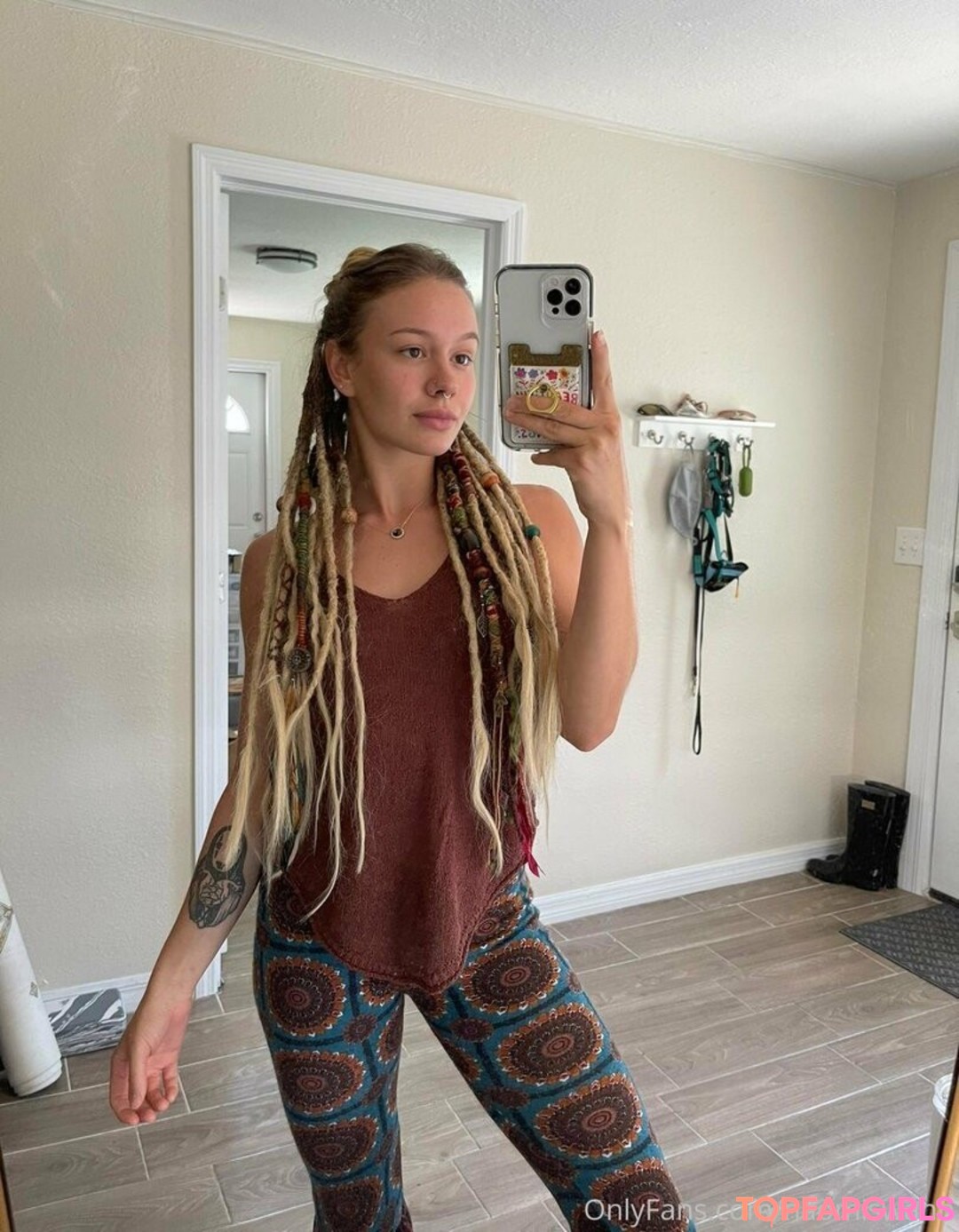 Foto desnuda filtrada de OnlyFans de Naomiswann #87 Foto desnuda filtrada de OnlyFans de Naomiswann #87