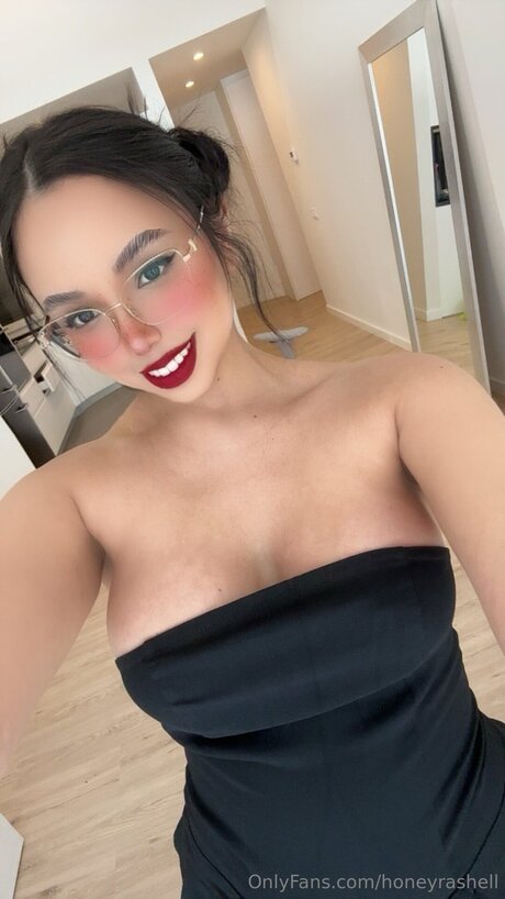 Foto desnuda filtrada de OnlyFans de Honeyrashell