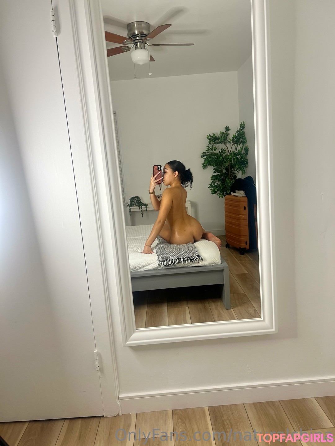 Foto desnuda filtrada de OnlyFans de Bubble Booty #204 Foto desnuda filtrada de OnlyFans de Bubble Booty #204