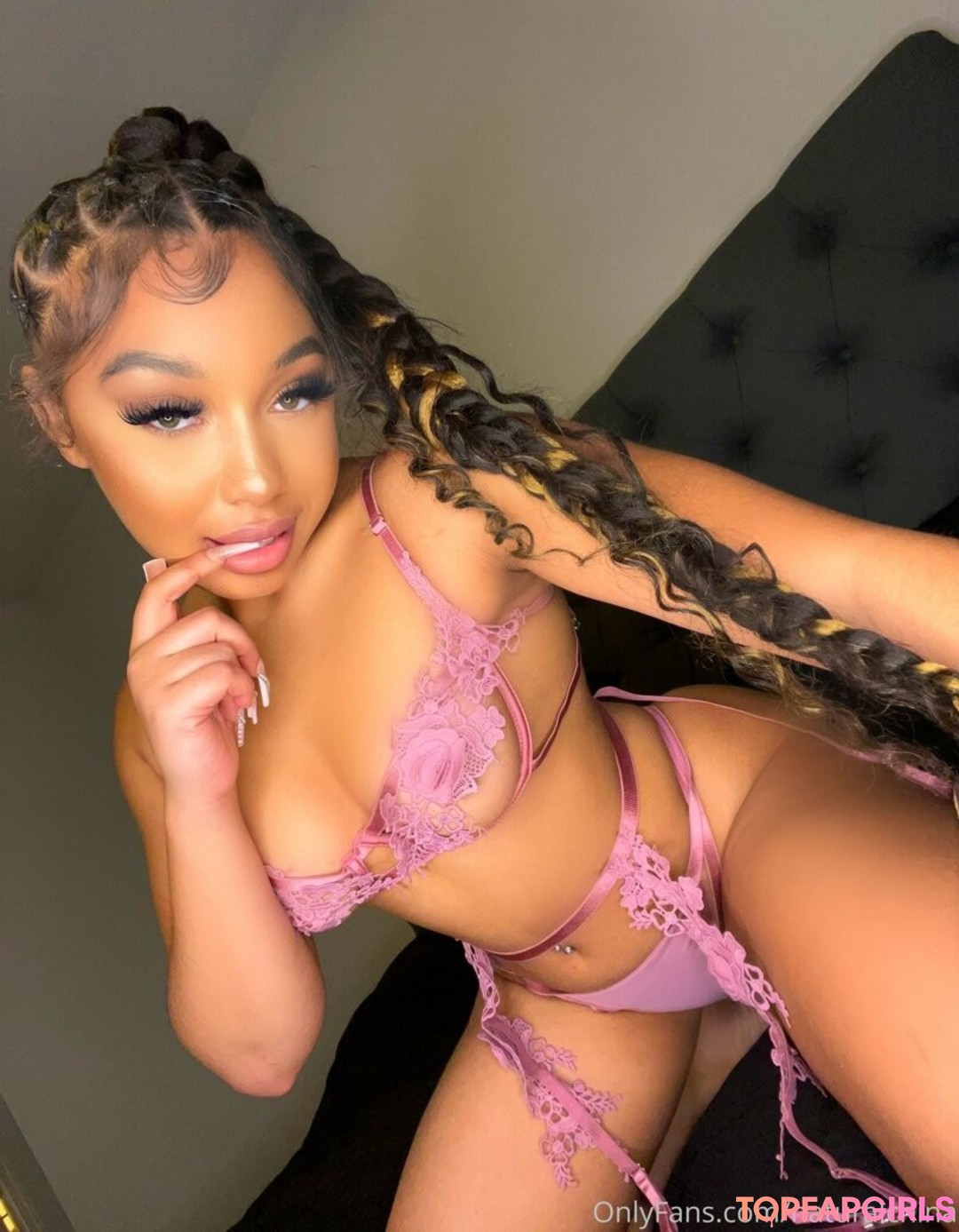 Foto desnuda filtrada de OnlyFans de Bubble Booty #351 Foto desnuda filtrada de OnlyFans de Bubble Booty #351