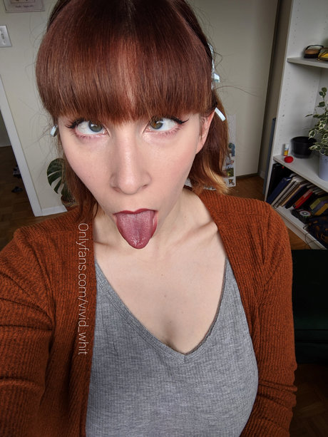 Vivid_Whit