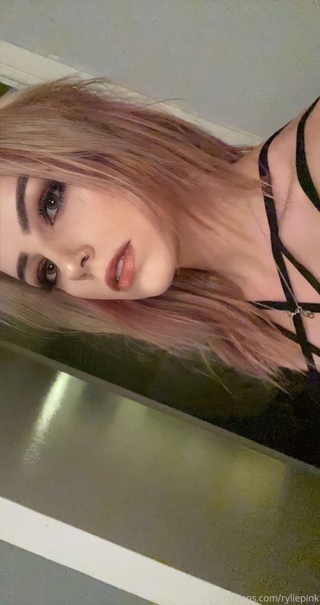 Foto desnuda filtrada de OnlyFans de Rileypink