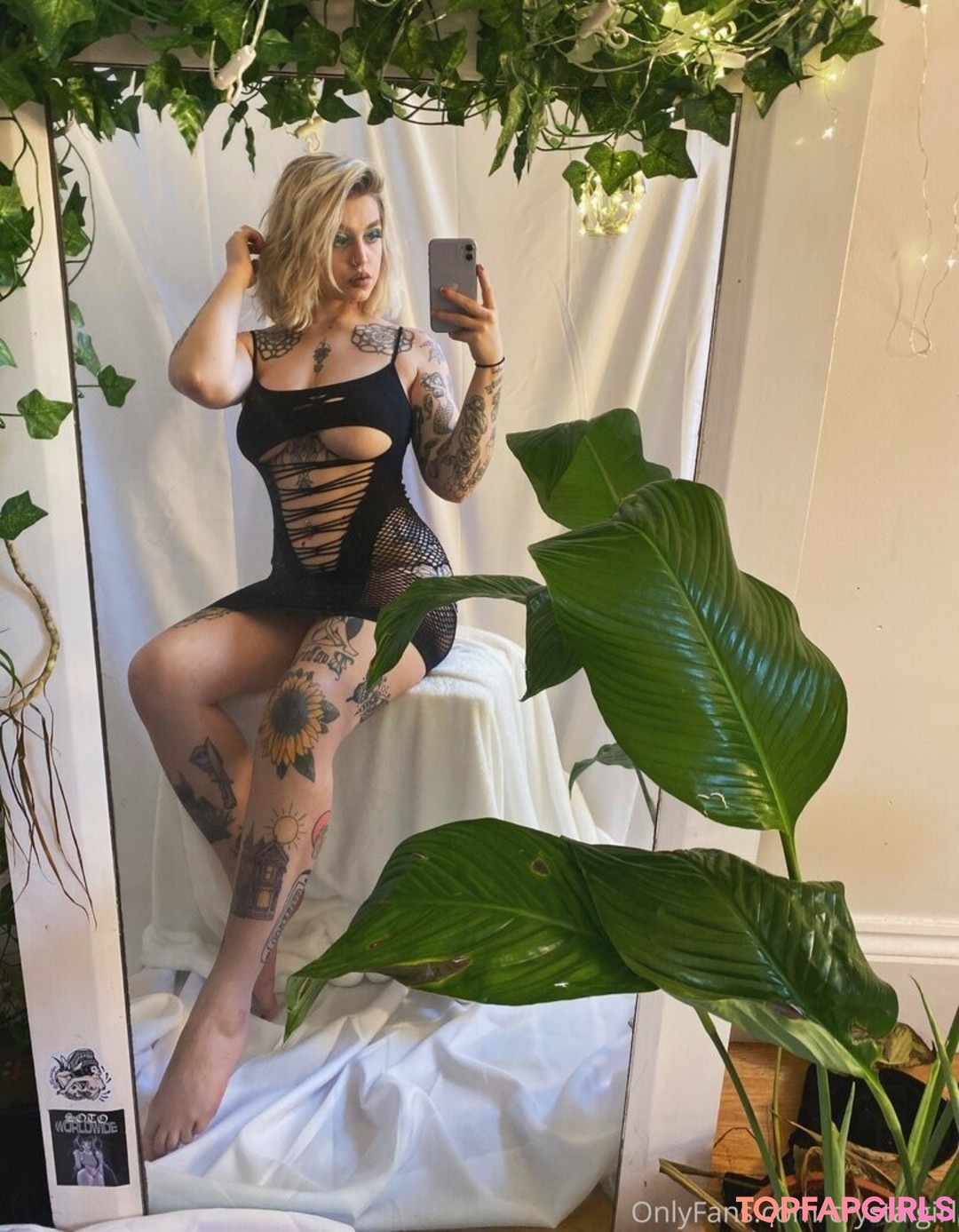 Foto desnuda filtrada de OnlyFans de Crystalgirl #425 Foto desnuda filtrada de OnlyFans de Crystalgirl #425