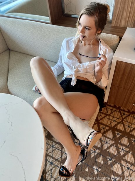 Foto desnuda filtrada de OnlyFans de Strong Allure