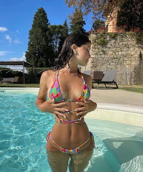 Zoe Gara