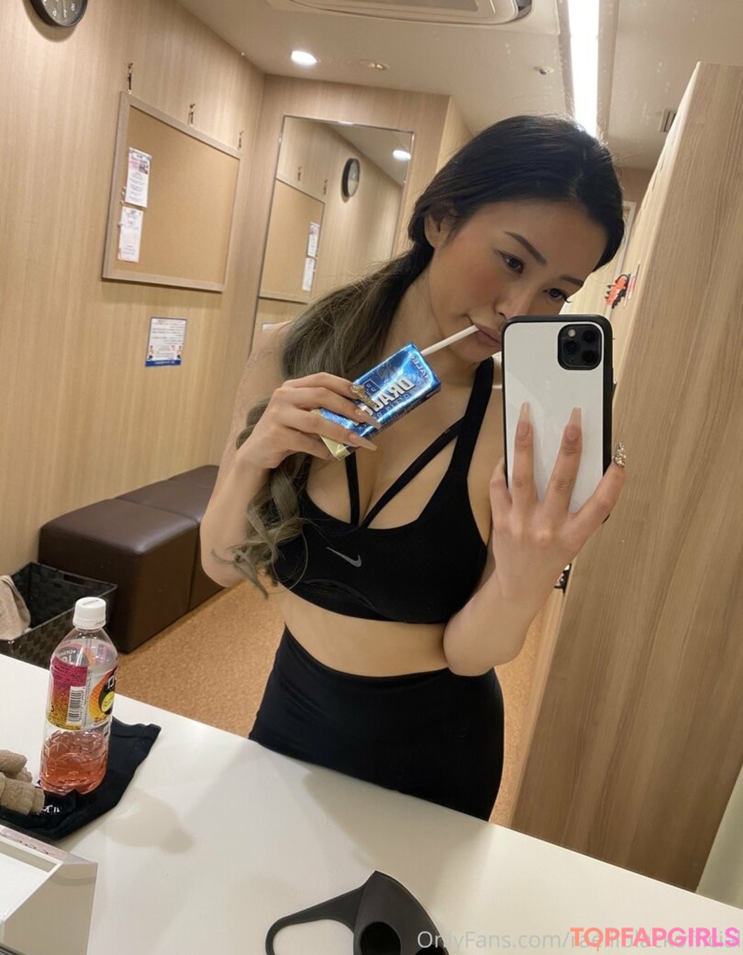 Foto desnuda filtrada de OnlyFans de Raelilblack #1711