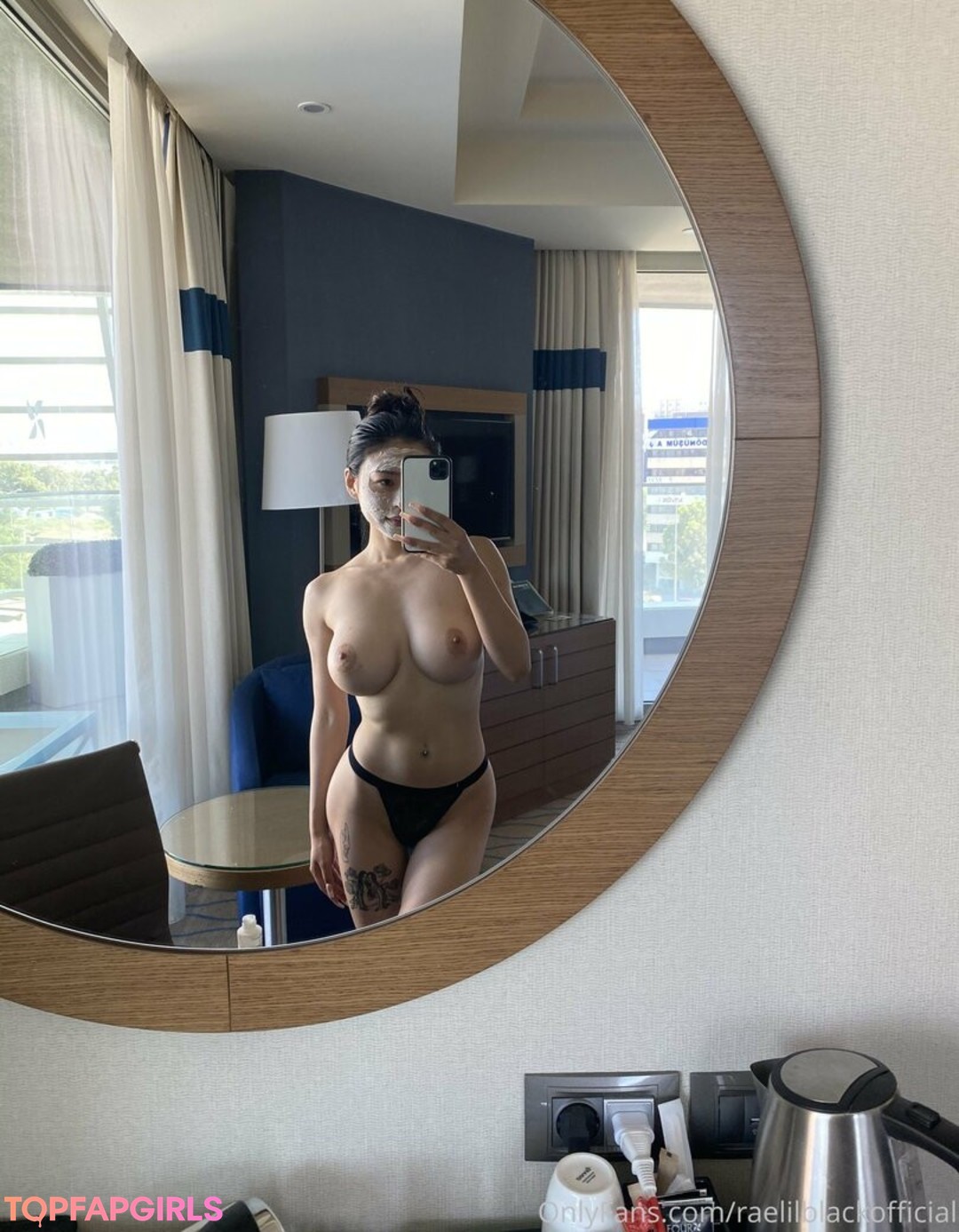 Foto desnuda filtrada de OnlyFans de Raelilblack #1796