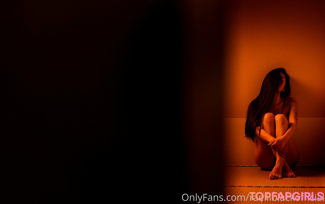 Foto desnuda filtrada de OnlyFans de Raelilblack #2181 Foto desnuda filtrada de OnlyFans de Raelilblack #2181