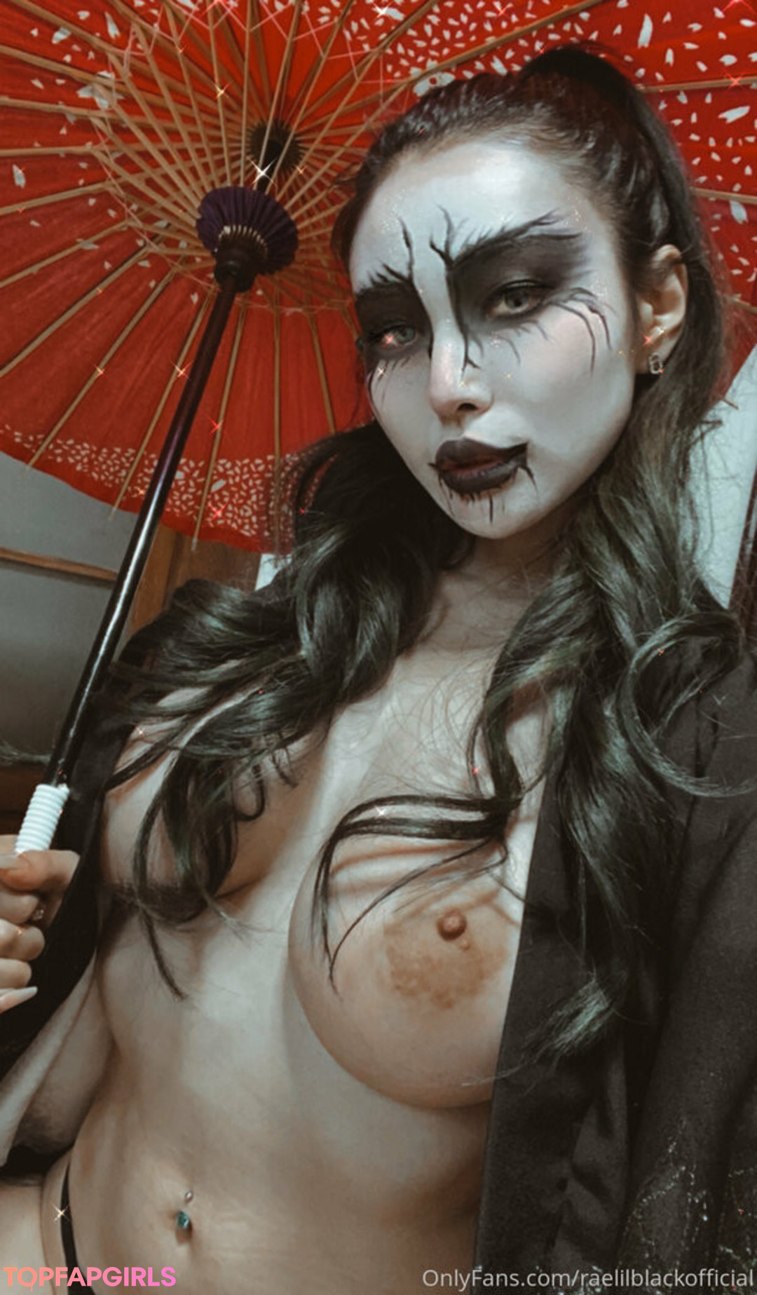 Foto desnuda filtrada de OnlyFans de Raelilblack #2743 Foto desnuda filtrada de OnlyFans de Raelilblack #2743