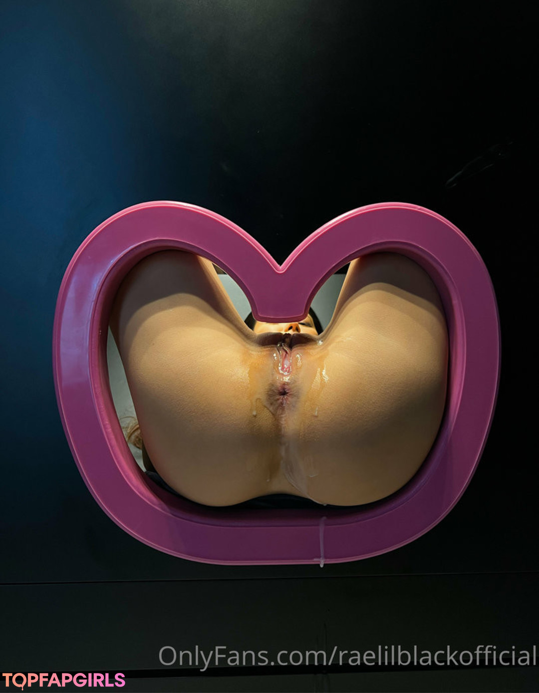 Foto desnuda filtrada de OnlyFans de Raelilblack #983 Foto desnuda filtrada de OnlyFans de Raelilblack #983