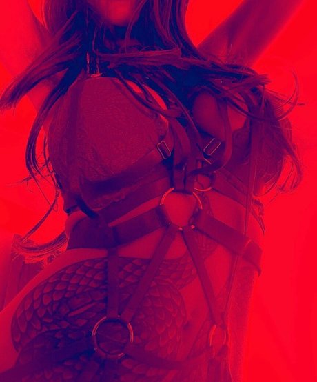 Foto desnuda filtrada de OnlyFans de Silentmary