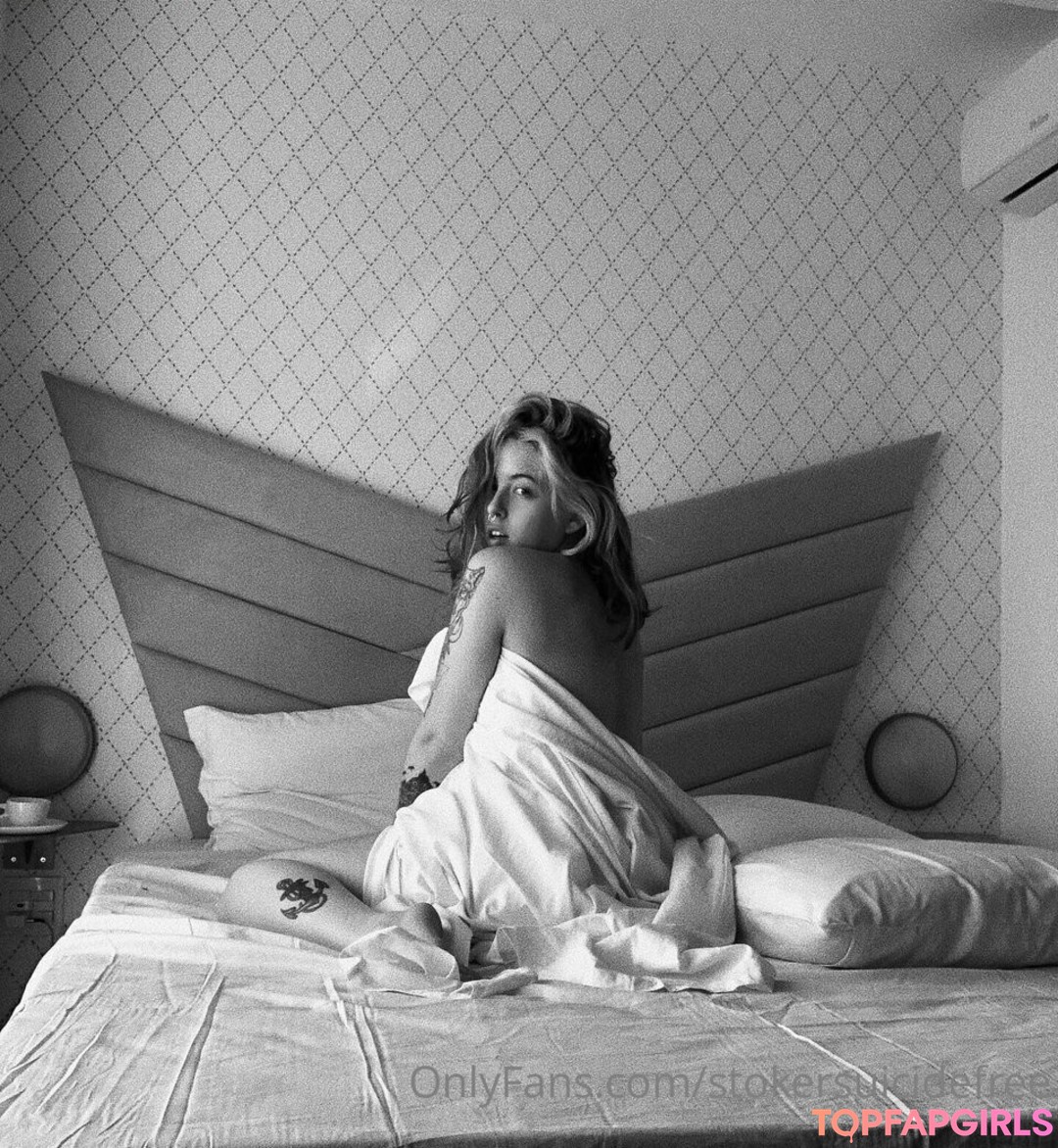 Foto desnuda filtrada de OnlyFans de Stokersuicidefree #6 Foto desnuda filtrada de OnlyFans de Stokersuicidefree #6