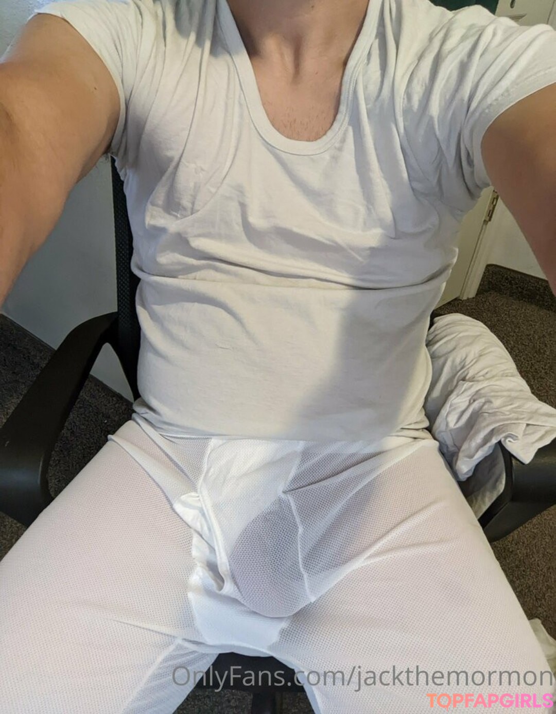 Foto desnuda filtrada de OnlyFans de Jackthemormon #34 Foto desnuda filtrada de OnlyFans de Jackthemormon #34