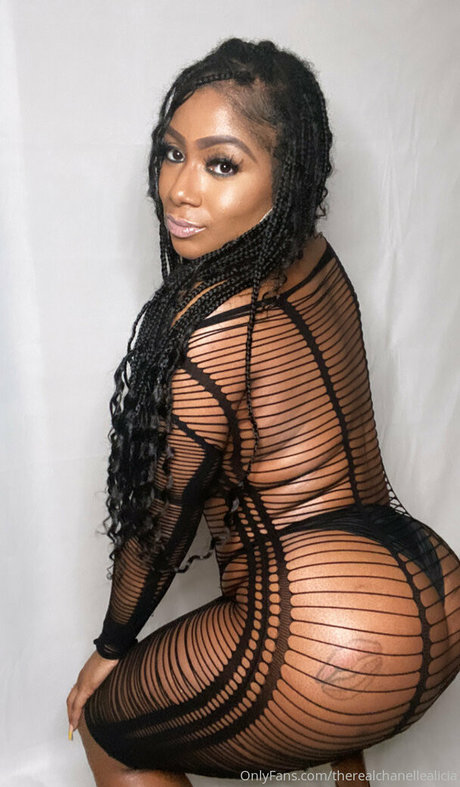 Foto desnuda filtrada de OnlyFans de Therealchanellealicia