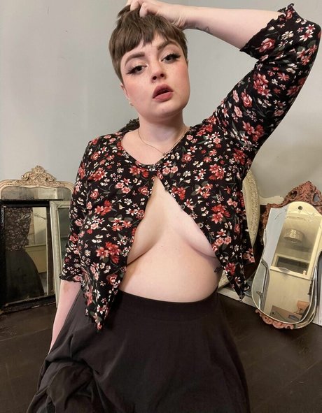 Foto desnuda filtrada de OnlyFans de vintagevogue