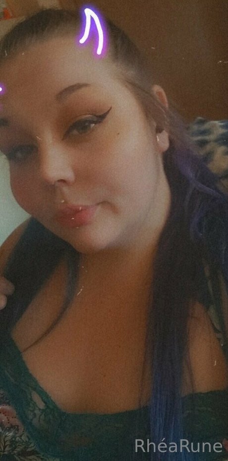 Foto desnuda filtrada de OnlyFans de rhearune