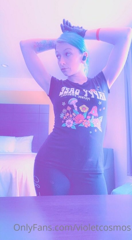 Foto desnuda filtrada de OnlyFans de Violetcosmos