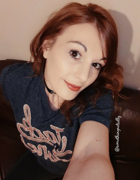 Foto desnuda filtrada de OnlyFans de Somethingnotsilly