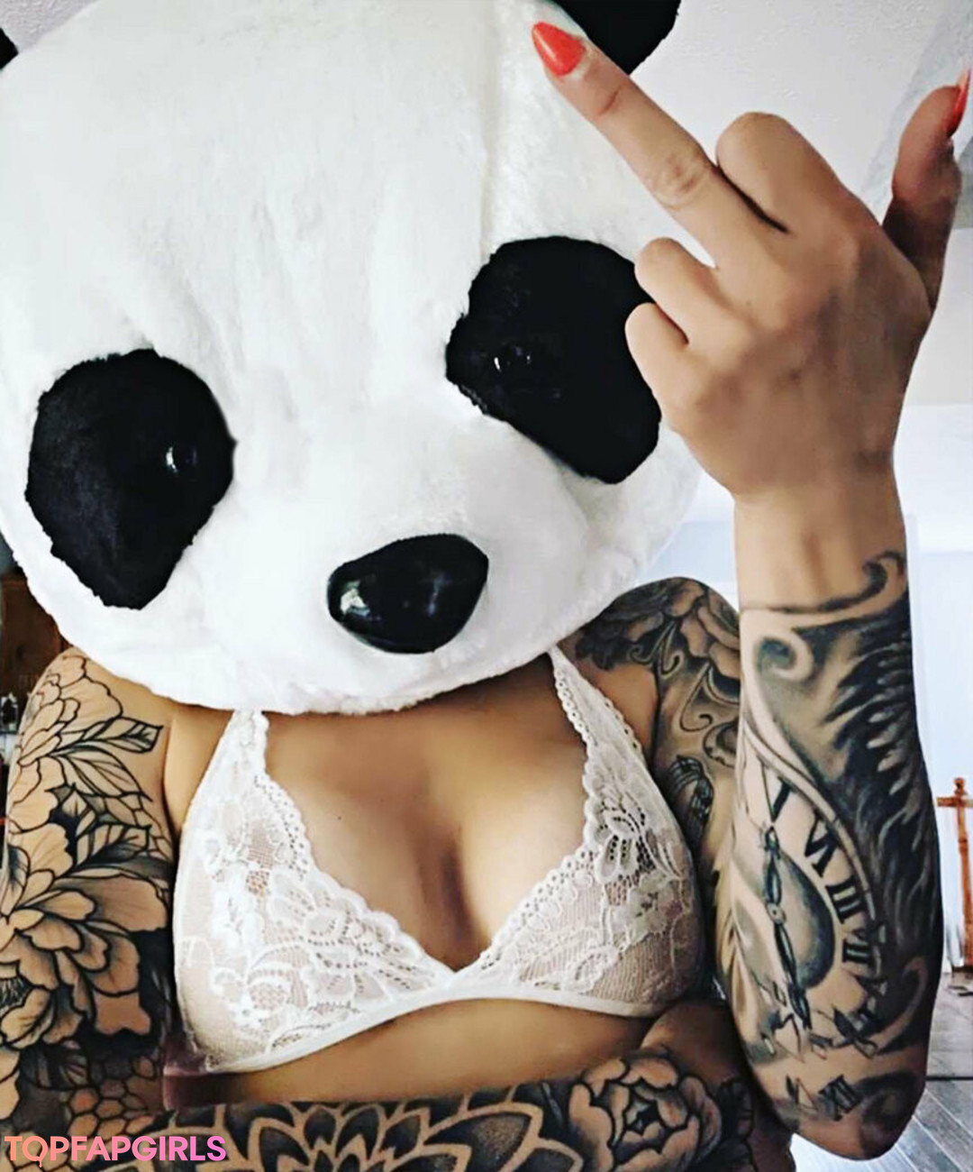 Foto desnuda filtrada de OnlyFans de Inkedariesgirl #3 Foto desnuda filtrada de OnlyFans de Inkedariesgirl #3