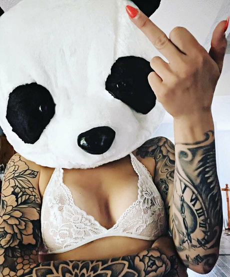 Inkedariesgirl