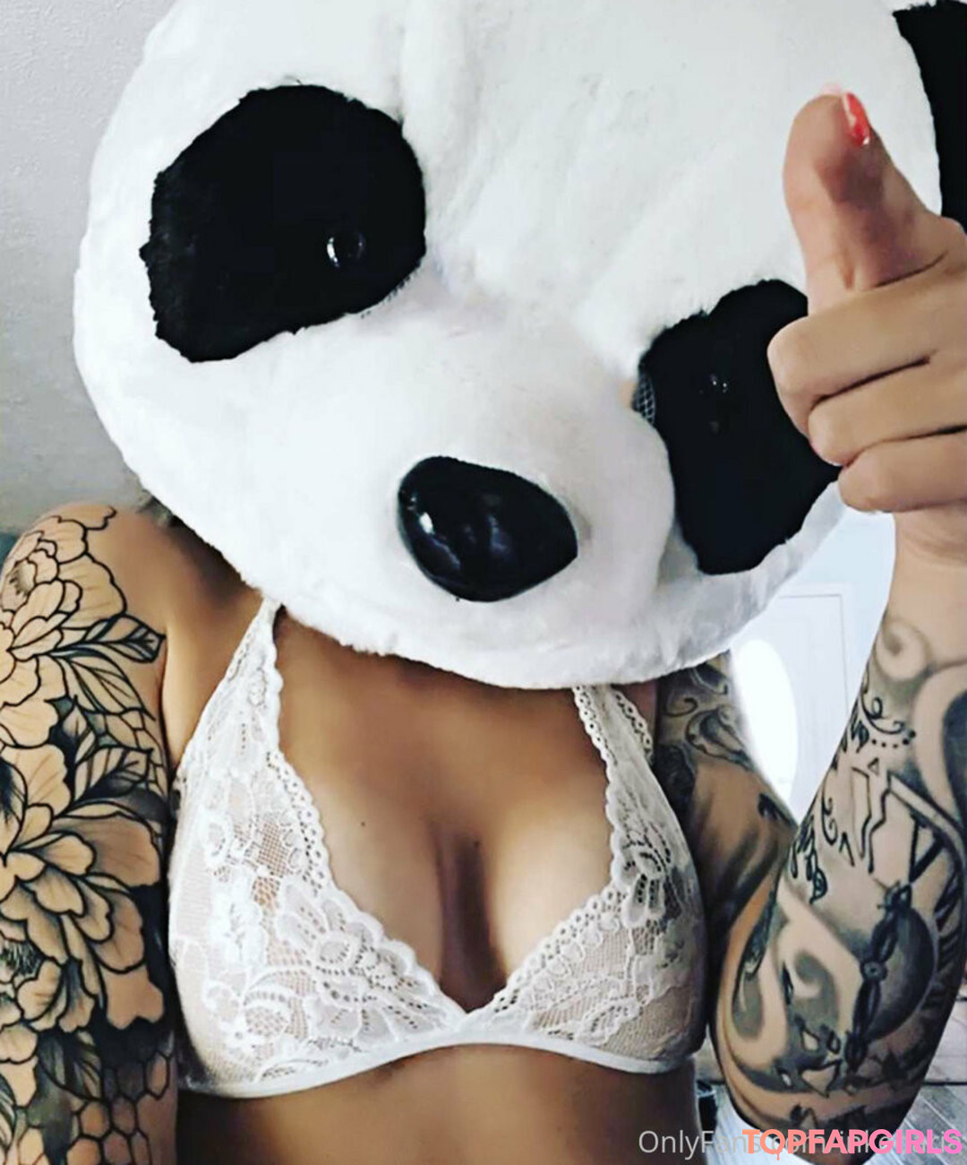 Foto desnuda filtrada de OnlyFans de Inkedariesgirl #4 Foto desnuda filtrada de OnlyFans de Inkedariesgirl #4