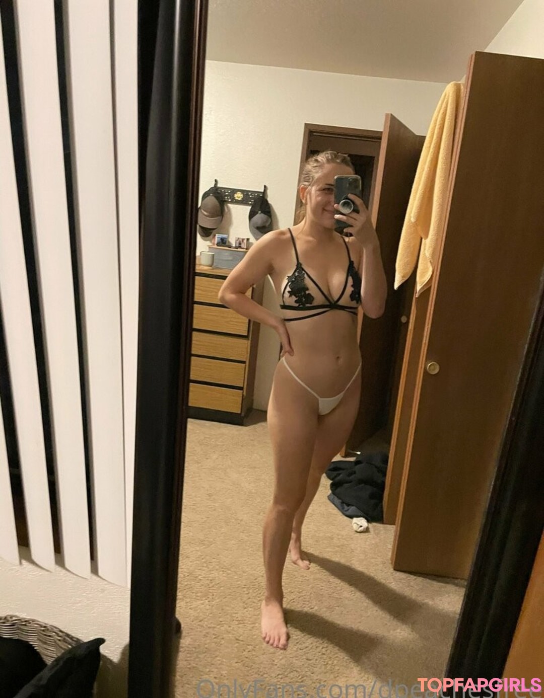 Foto desnuda filtrada de OnlyFans de Dpeachesfree #57 Foto desnuda filtrada de OnlyFans de Dpeachesfree #57