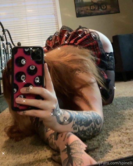 Foto desnuda filtrada de OnlyFans de Spinelli