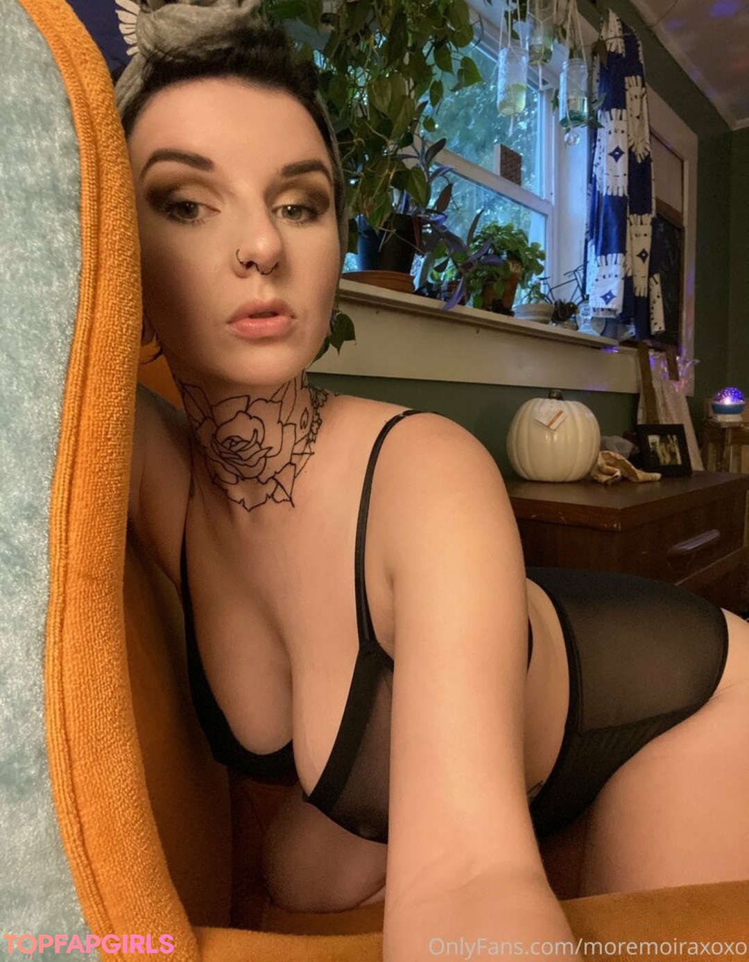 Foto desnuda filtrada de OnlyFans de Moremoiraxoxo #49 Foto desnuda filtrada de OnlyFans de Moremoiraxoxo #49