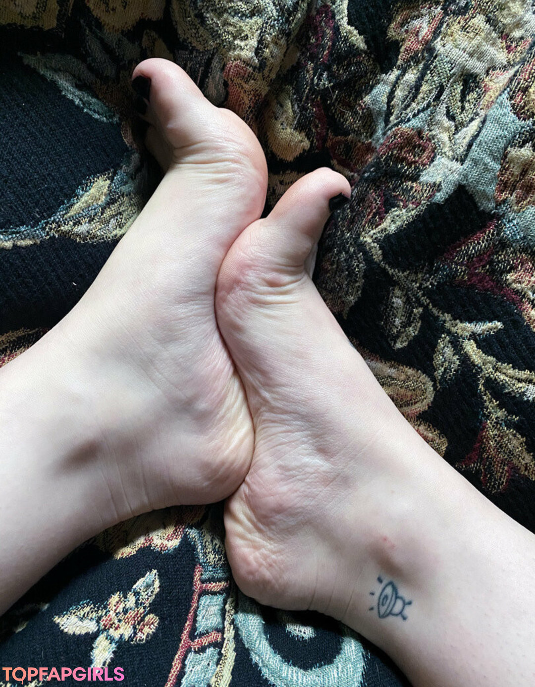 Foto desnuda filtrada de OnlyFans de Moremoiraxoxo #53 Foto desnuda filtrada de OnlyFans de Moremoiraxoxo #53