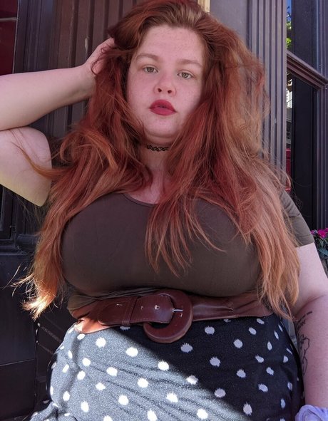 Foto desnuda filtrada de OnlyFans de Hippienextdoor