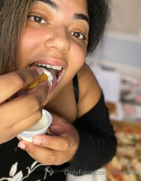 Foto desnuda filtrada de OnlyFans de Fatlatinaa