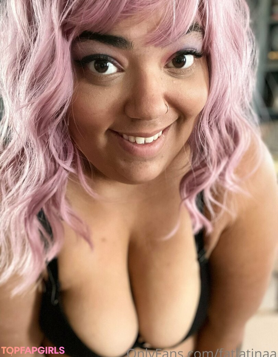 Foto desnuda filtrada de OnlyFans de Fatlatinaa #28 Foto desnuda filtrada de OnlyFans de Fatlatinaa #28