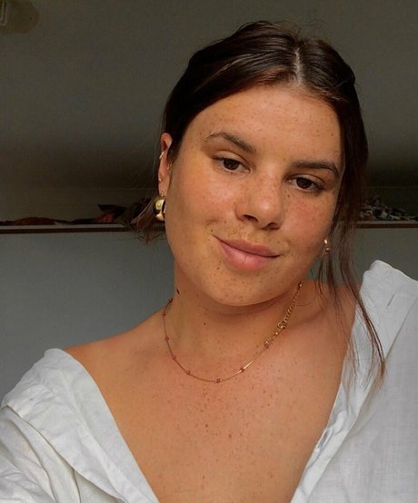 Foto desnuda filtrada de OnlyFans de Mirra R