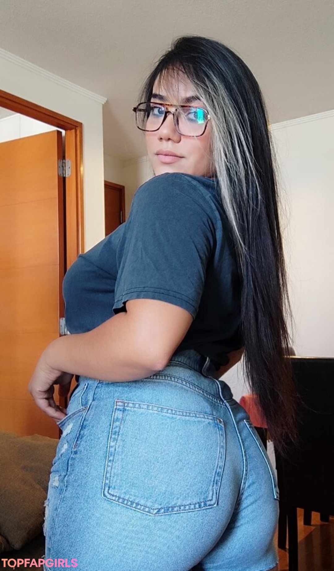 Foto desnuda filtrada de OnlyFans de Toomuchtumbao #50 Foto desnuda filtrada de OnlyFans de Toomuchtumbao #50