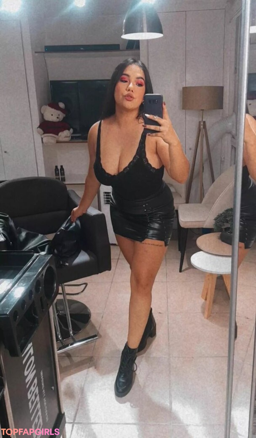 Foto desnuda filtrada de OnlyFans de Toomuchtumbao #8 Foto desnuda filtrada de OnlyFans de Toomuchtumbao #8