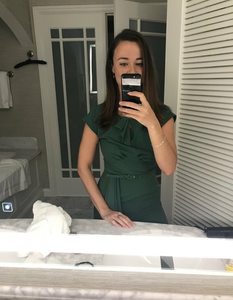 Foto desnuda filtrada de OnlyFans de Olivia